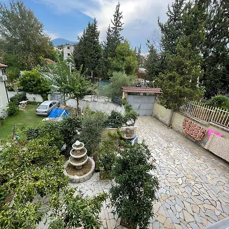 Apartment Flora Luxury Tirana